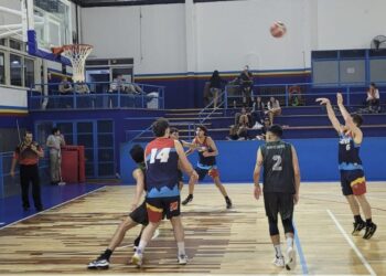 Lunes de partidos por el Clausura posadeño 