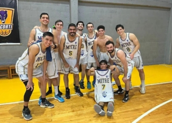 Mitre encendido y victoria ante El Coati