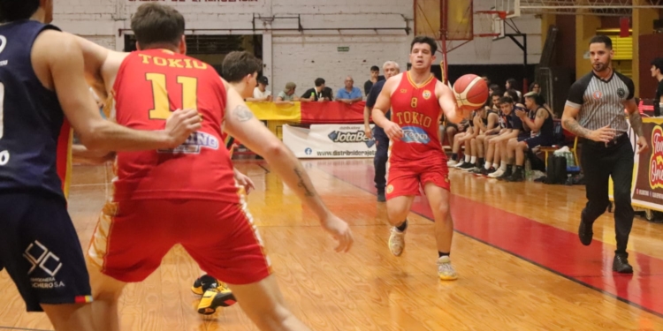 Tokio hizo valer su experiencia para quedarse con la primera final 1 Tokio hizo valer su experiencia para quedarse con la primera final