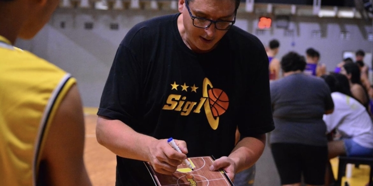 Simon: “Espero estar a la altura de Siglo XXI”