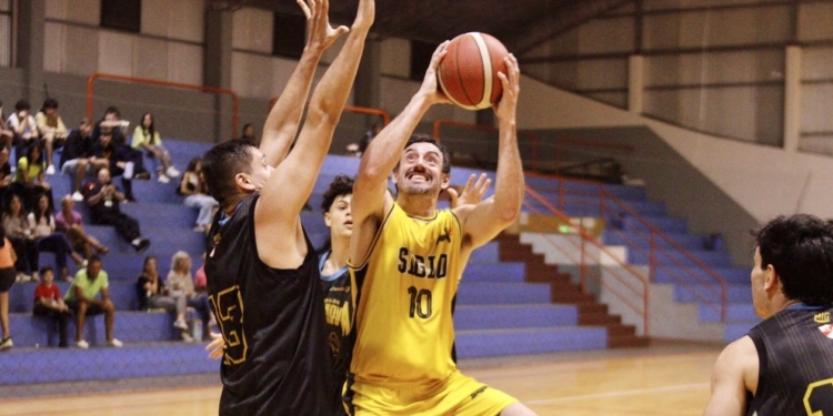 Siglo XXI reaccionó y triunfó ante su gente