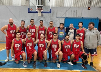 Los dos equipos de Brown festejaron en el arranque del Posadeño