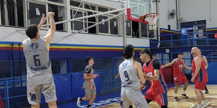 Triunfos locales en el inicio de la 3° fecha del Posadeño 1 Triunfos locales en el inicio de la 3° fecha del Posadeño