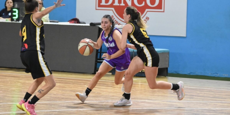 Noche de definiciones en el femenino