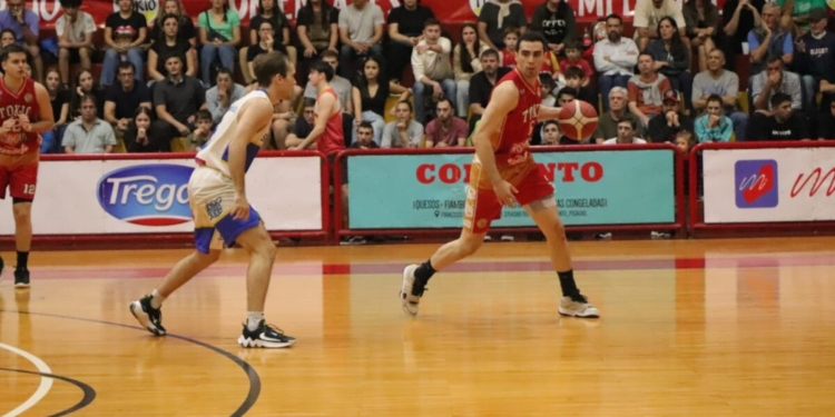 Tokio ganó con autoridad y avanza