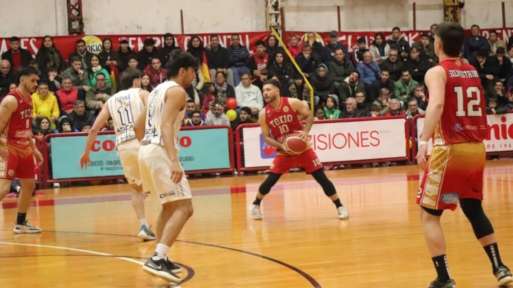 Tokio sufrió, festejó y quedó a un paso del ascenso  2