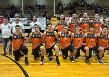 Cataratas ganó en casa y quedó a un paso de la final