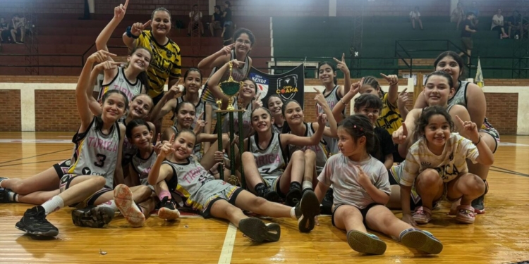 Fiesta felina en U12 1 Fiesta felina en U12