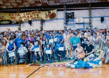 Misiones Básket celebró sus 15 años con una fiesta solidaria completa 