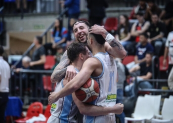 El Celeste se quedó con un triunfo agónico ante San Lorenzo