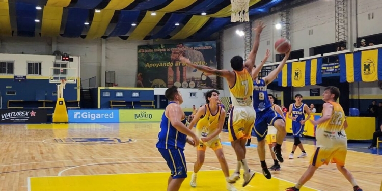 Mitre logró un triunfo contundente ante El Coatí