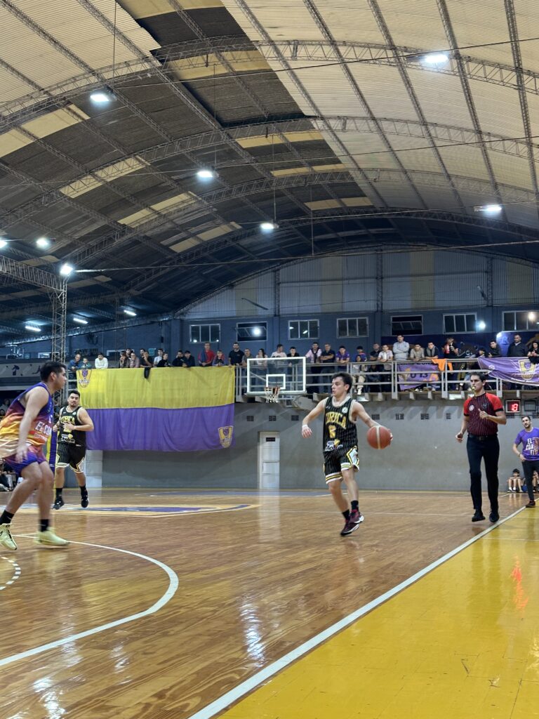 Tirica rugió en el clásico de la ciudad 2