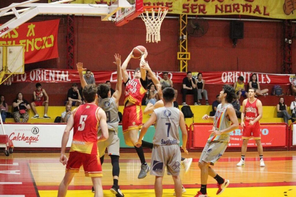 Tirica, cómodo líder del Apertura de Mayores 7 Tirica, cómodo líder del Apertura de Mayores 6