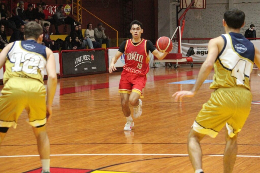 Tokio impuso condiciones en el Templo y quedó a un paso de la final 4