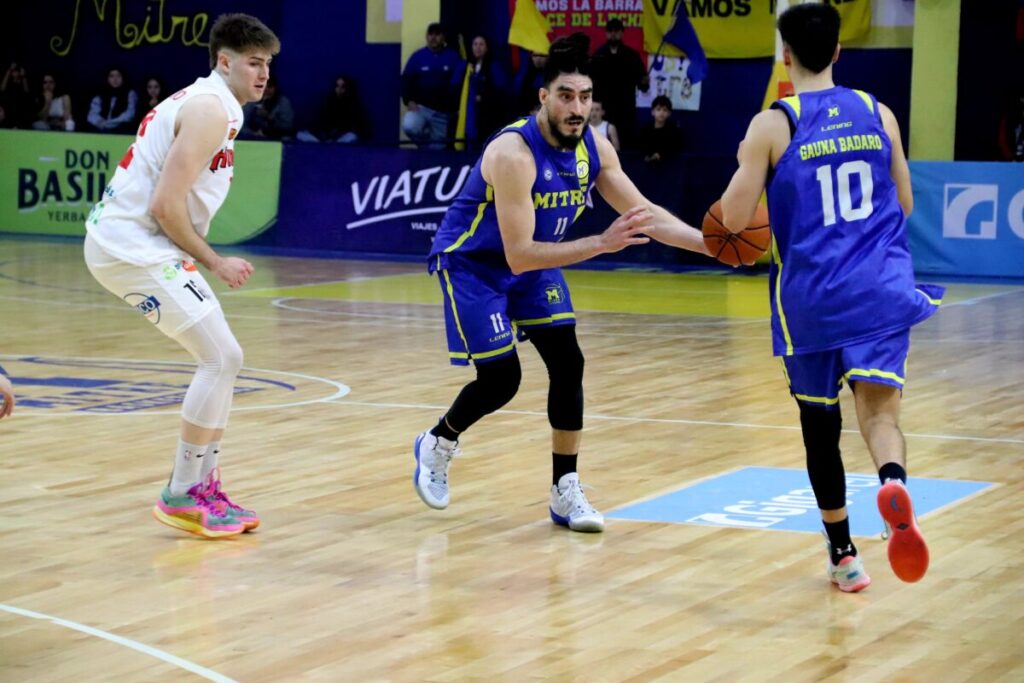 Mitre pinchó al globo y se adelantó en la serie 5 Mitre pinchó al globo y se adelantó en la serie 4