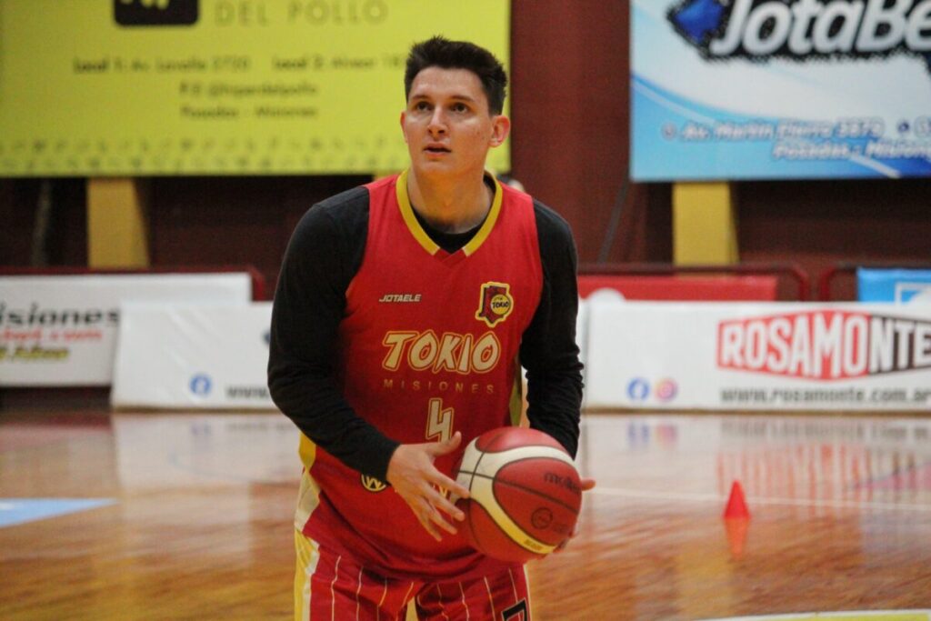 Matías Fernández comenzó con su ciclo en Tokio 6