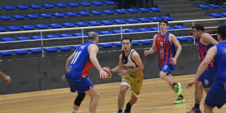 Mitre comenzó ganando en el Posadeño