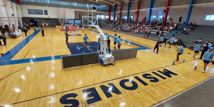El básquet misionero celebró la apertura de la nueva cancha del CePARD