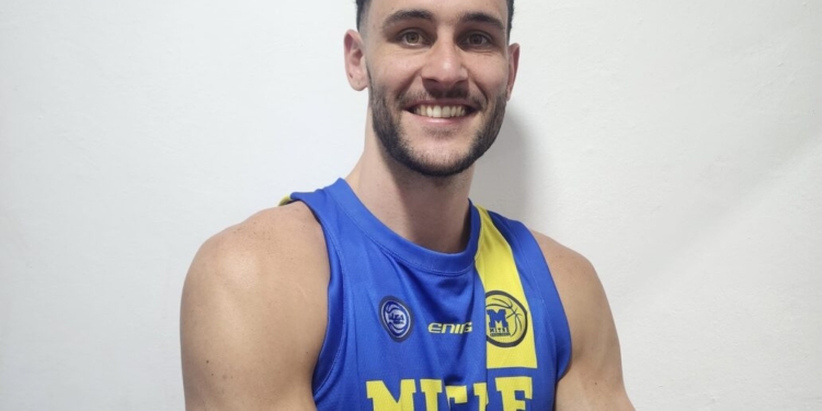Suma altura: Mitre incorporó al interno Franco Chiabotto 