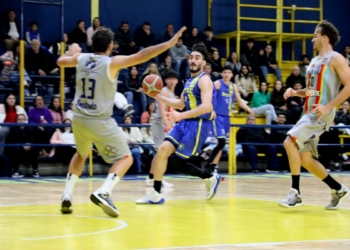 Mitre impuso su jerarquía y superó a CAPRI como local