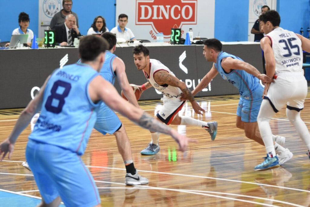 Santo debut 4