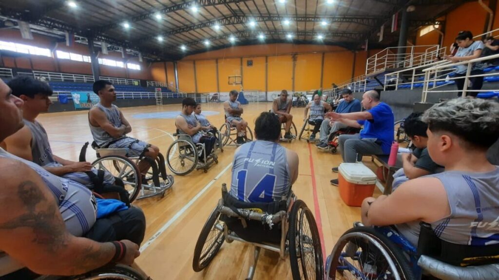 Objetivo cumplido: Luz y Fuerza avanzó de ronda e irá por el ascenso  2