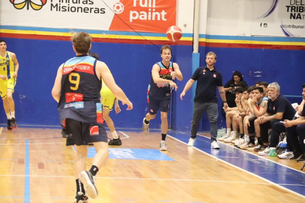 En un partidazo, Mitre se quedó con la victoria ante CAPRI 9 En un partidazo, Mitre se quedó con la victoria ante CAPRI 8
