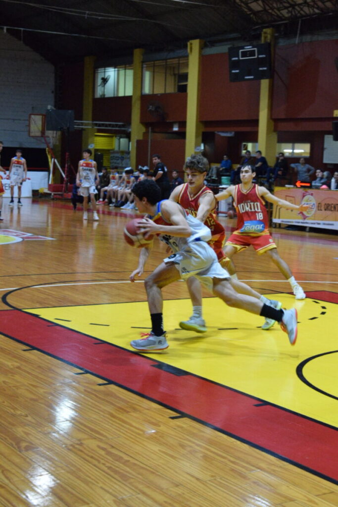 Contundente triunfo de Tokio ante CAPRI en el Posadeño 4