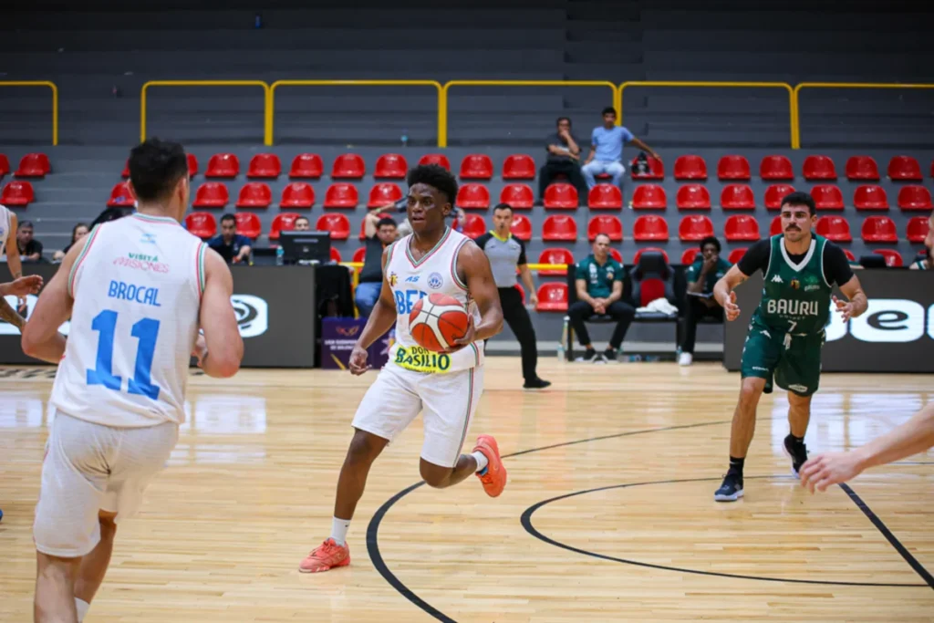 OTC se recuperó y venció a Baurú 6