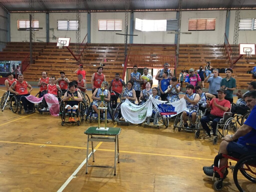 Objetivo cumplido: Luz y Fuerza avanzó de ronda e irá por el ascenso  10