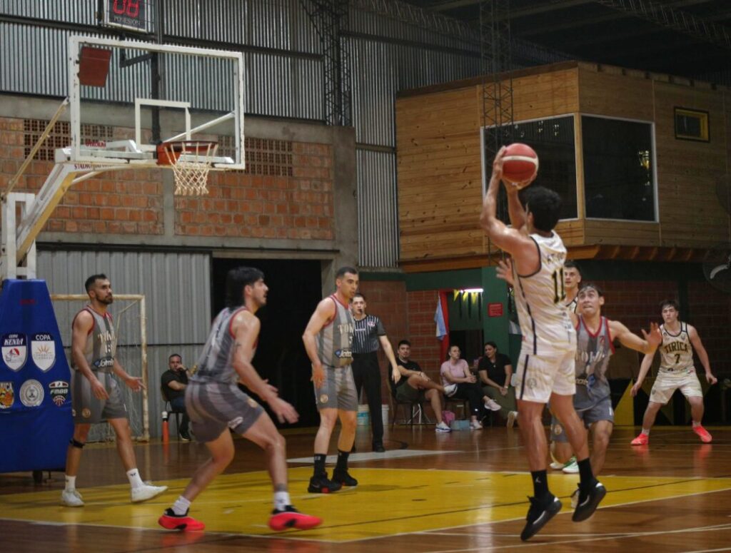 Tokio ganó y se metió en semis 13 Tokio ganó y se metió en semis 12