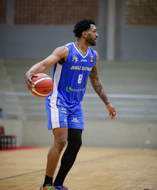 Viernes de básquet en Oberá: OTC busca regularidad en su casa 7 Viernes de básquet en Oberá: OTC busca regularidad en su casa 6