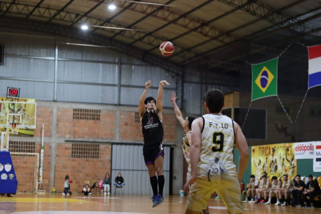 El Coatí volvió a festejar en el clásico eldoradense 6