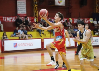 Tokio festejó como local e igualó la serie final del Posadeño