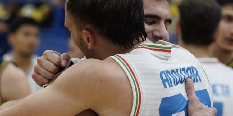 Sigue escalando: OTC ganó en la bombonerita y quedó como escolta