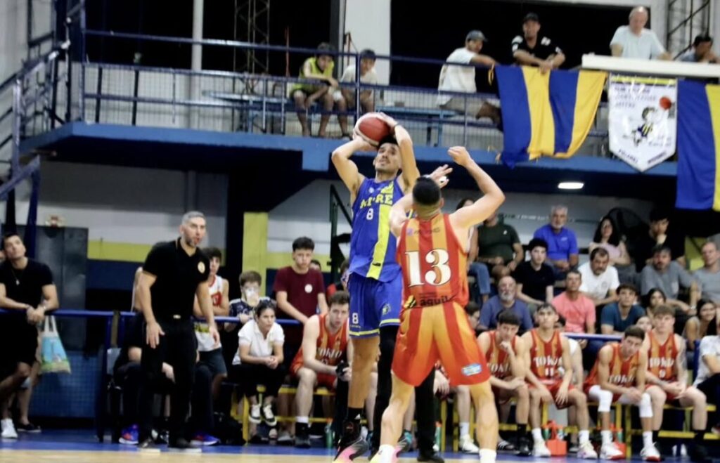 Partidazo y triunfo de Mitre en la primera final 13 Partidazo y triunfo de Mitre en la primera final 12