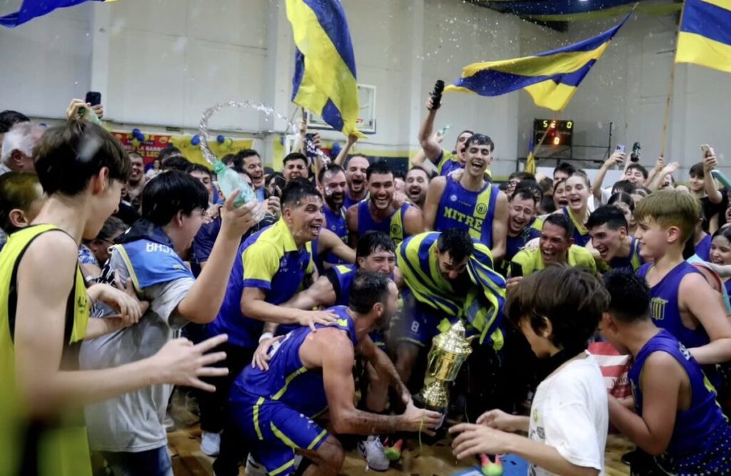 Fiesta “auriazul”: Mitre nuevo campeón del básquet provincial 17 Fiesta “auriazul”: Mitre nuevo campeón del básquet provincial 16