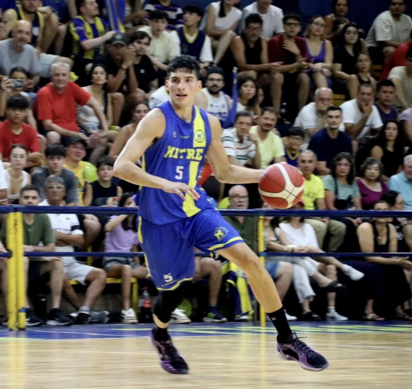 Fiesta “auriazul”: Mitre nuevo campeón del básquet provincial 7 Fiesta “auriazul”: Mitre nuevo campeón del básquet provincial 6