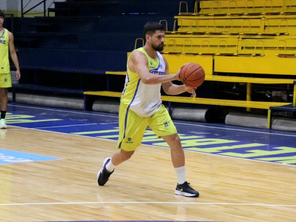 Carlos Benítez Gavilán es Auriazul 3 Carlos Benítez Gavilán es Auriazul 2