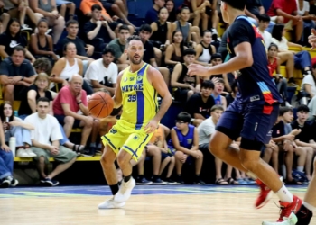 Mitre se quedó con el amistoso