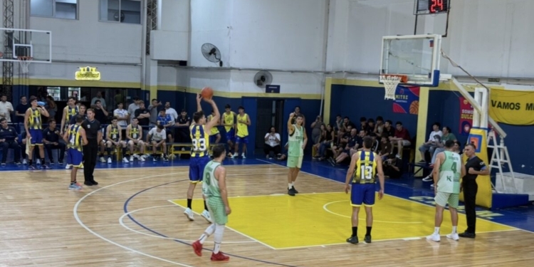 Mitre reaccionó a tiempo y debutó con una victoria 1 Mitre reaccionó a tiempo y debutó con una victoria