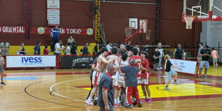 Dura caída de Tokio en su templo 