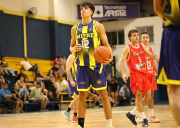 Sólido triunfo de Mitre en su casa