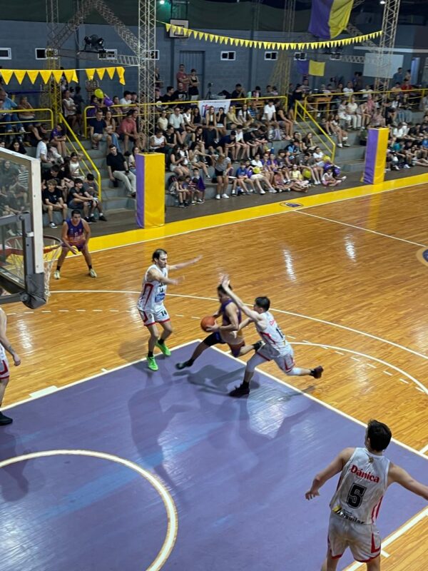 El Coatí sorprendió a Tokio en Eldorado y debutó a lo grande 11 El Coatí sorprendió a Tokio en Eldorado y debutó a lo grande 10