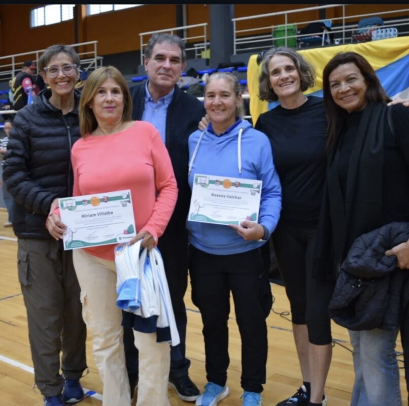 La APBB reconoció a jugadores históricos 11 La APBB reconoció a jugadores históricos 10