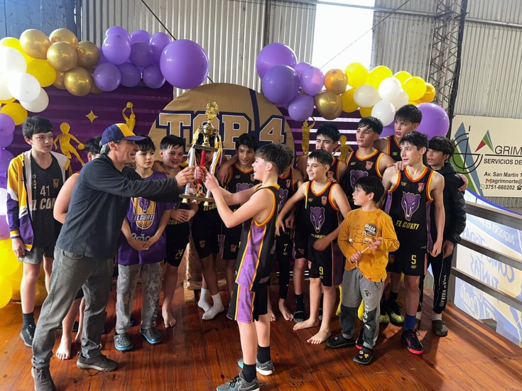 El Coatí conquistó el Top 4 U13 5 El Coatí conquistó el Top 4 U13 4
