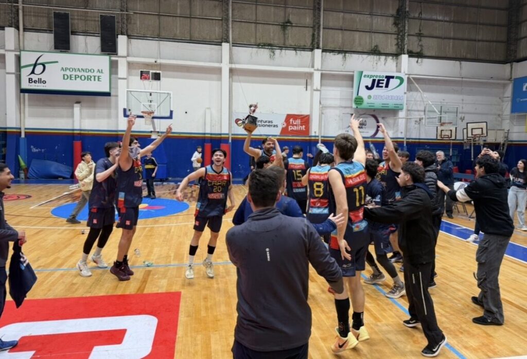 Gloria “azzurra”: CAPRI ganó un partidazo y es el nuevo campeón provincial 7 Gloria “azzurra”: CAPRI ganó un partidazo y es el nuevo campeón provincial 6