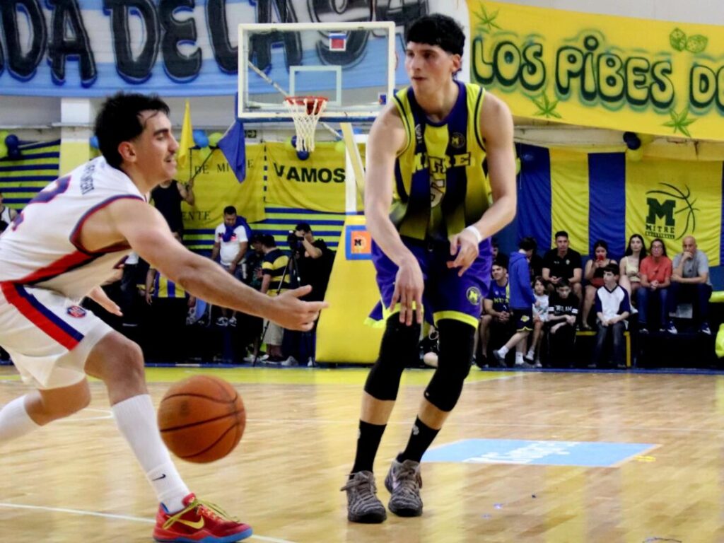 Mitre más vivo que nunca: ganó y quedó a un paso del ascenso 10