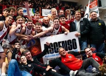 River ganó, ascendió y será rival de Mitre en la gran final