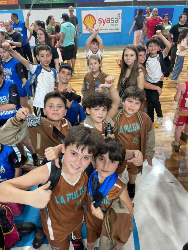 La Pulga Básquet: un sueño que empezó con 9 chicos y hoy juega en la Liga Provincial 9 La Pulga Básquet: un sueño que empezó con 9 chicos y hoy juega en la Liga Provincial 8